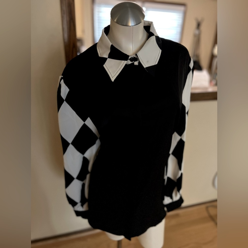 DISTURBIA BLACK AND WHITE RAGBAG BALLOON SLEEVE SHIRT SIZE UK18 - NEW WITH TAGS